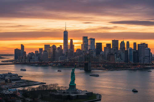 Beautiful New York City skyline at sunset